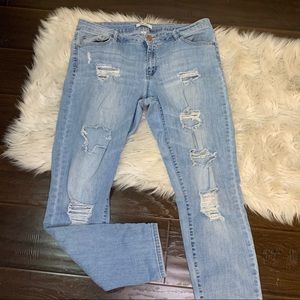 Refuge Light Wash Distressed Jeans Womens Size 12